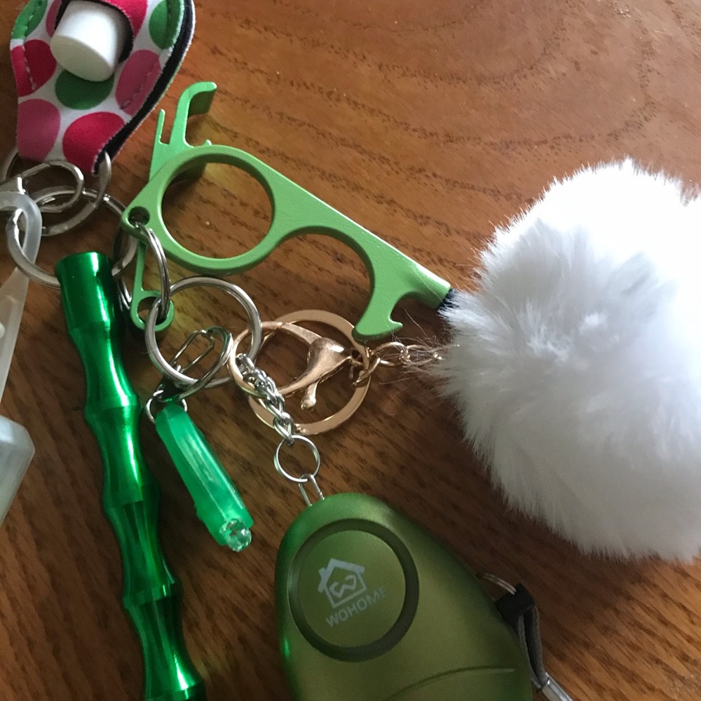 Safety keychain - Picture 2 of 3